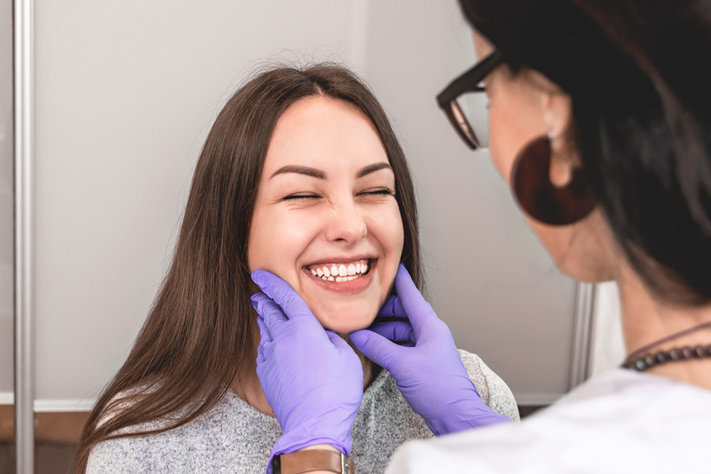 How Bunny Lines Treatment And RF Microneedling Address Different Skin Concerns