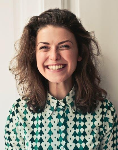 Transform Your Smile: How Invisalign Revolutionizes a Dental Makeover